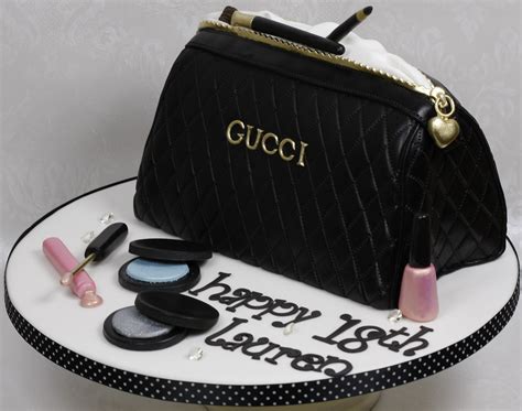 gucci beauty bag|gucci makeup bag free gift.